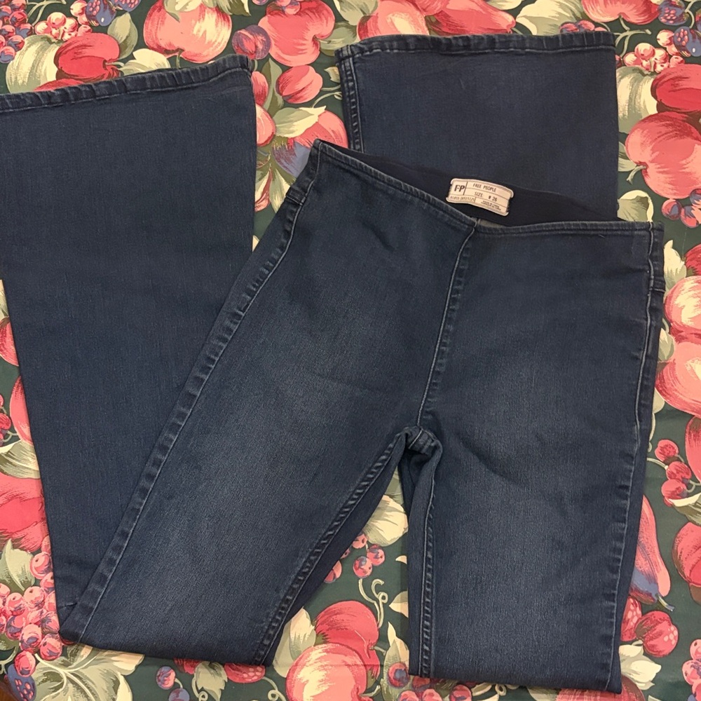 Free People Penny Pull-On Bellbottom Flare Women's Jeans - Picture 5 of 8